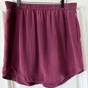 Madewell mini brushed maroon skirt